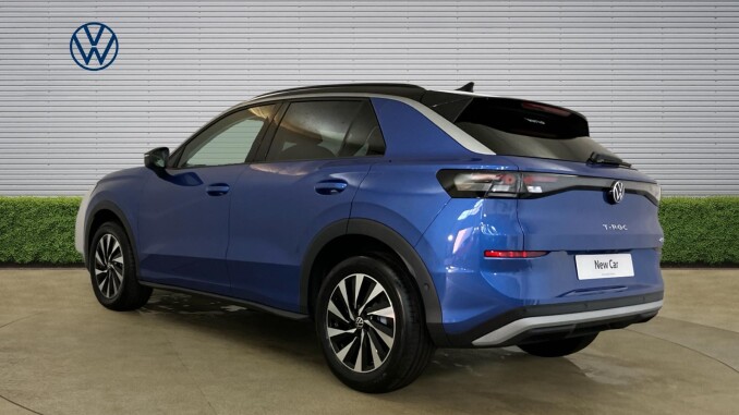 Volkswagen T-Roc 1.5 eTSI Life 5dr DSG Petrol Hatchback - Image 3